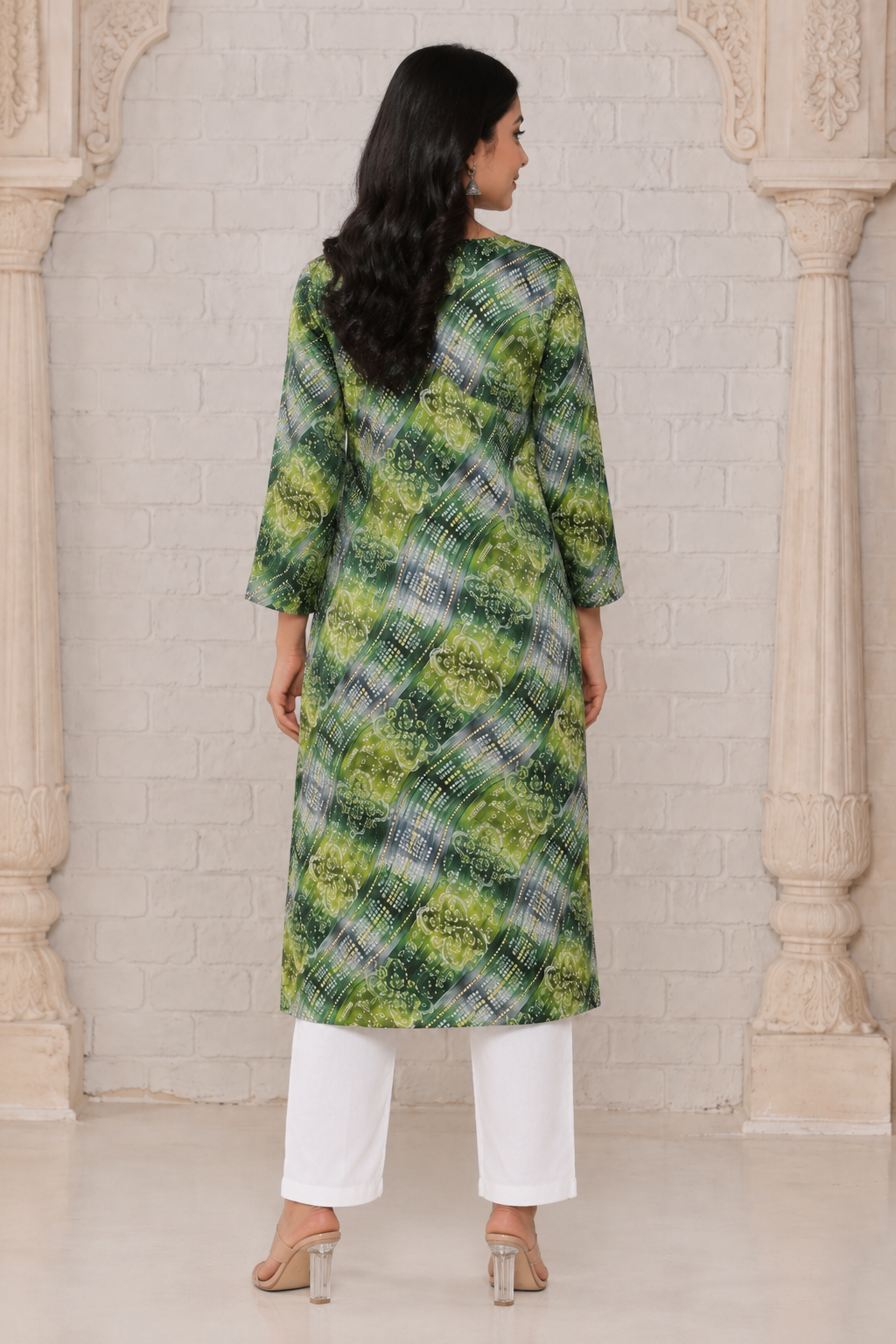 Green Bandhani Print Below Knee Length Kurti | Three-Fourth Sleeve Straight Kurta for Women